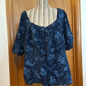 WOMANS OLD NAVY PHEASANT TOP SIZE 4X